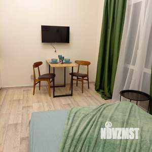 Студия квартира, посуточно, 27м2, 2/9 этаж