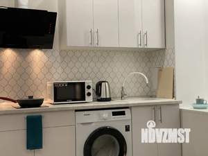 Студия квартира, посуточно, 34м2, 1/5 этаж