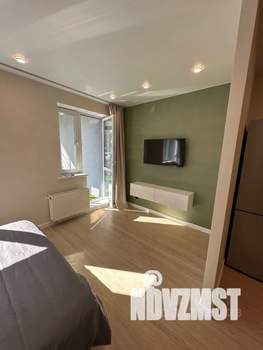 Студия квартира, посуточно, 39м2, 3/6 этаж