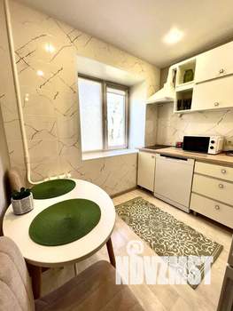 3-к квартира, посуточно, 44м2, 2/5 этаж