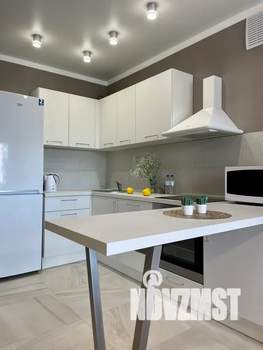 1-к квартира, посуточно, 48м2, 10/18 этаж