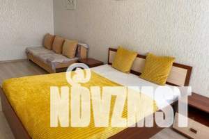 1-к квартира, посуточно, 42м2, 18/25 этаж