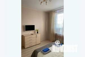 2-к квартира, посуточно, 60м2, 13/25 этаж