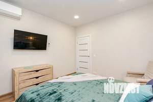 1-к квартира, посуточно, 35м2, 1/9 этаж