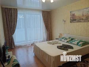 1-к квартира, посуточно, 38м2, 6/9 этаж