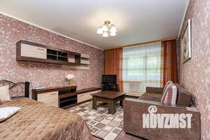 1-к квартира, посуточно, 40м2, 4/10 этаж