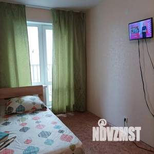 1-к квартира, посуточно, 37м2, 7/25 этаж