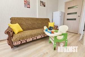 1-к квартира, посуточно, 40м2, 4/25 этаж