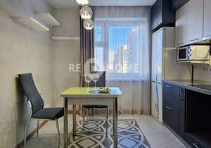 1-к квартира, на длительный срок, 57м2, 5/10 этаж