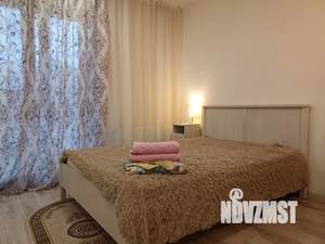 Студия квартира, посуточно, 30м2, 3/20 этаж