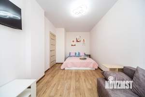 1-к квартира, посуточно, 42м2, 7/26 этаж