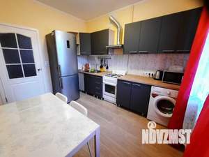 1-к квартира, посуточно, 53м2, 1/1 этаж