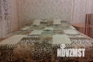 1-к квартира, посуточно, 43м2, 9/16 этаж