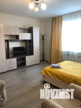 1-к квартира, посуточно, 35м2, 1/10 этаж
