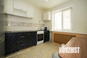 1-к квартира, посуточно, 42м2, 1/9 этаж