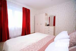 2-к квартира, посуточно, 60м2, 1/1 этаж