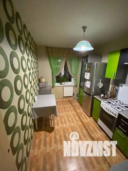 1-к квартира, посуточно, 39м2, 4/10 этаж