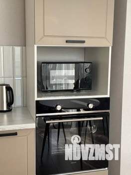 1-к квартира, посуточно, 38м2, 9/25 этаж