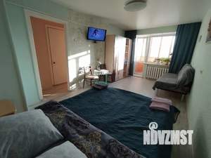 1-к квартира, посуточно, 33м2, 3/5 этаж