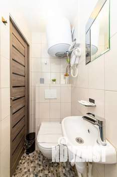 Студия квартира, посуточно, 15м2, 1/5 этаж