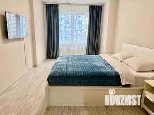 1-к квартира, посуточно, 38м2, 2/15 этаж