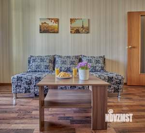 1-к квартира, посуточно, 40м2, 1/1 этаж