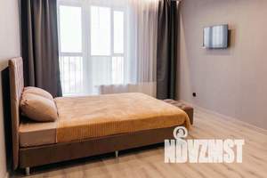 1-к квартира, посуточно, 35м2, 25/25 этаж