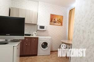 1-к квартира, посуточно, 24м2, 1/25 этаж