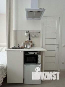 1-к квартира, посуточно, 19м2, 1/1 этаж