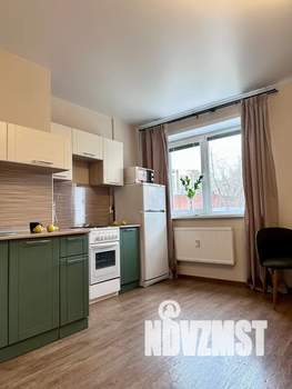 Студия квартира, посуточно, 33м2, 1/8 этаж