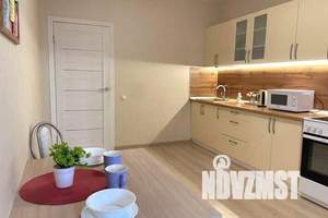 1-к квартира, посуточно, 40м2, 4/14 этаж