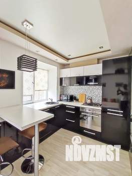 Студия квартира, посуточно, 32м2, 4/5 этаж