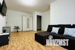 2-к квартира, посуточно, 43м2, 2/5 этаж