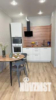 1-к квартира, посуточно, 42м2, 3/6 этаж