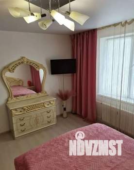 1-к квартира, посуточно, 40м2, 8/17 этаж