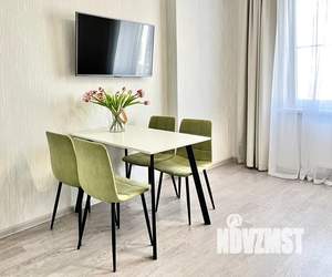 1-к квартира, посуточно, 40м2, 13/17 этаж