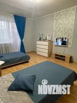 2-к квартира, посуточно, 70м2, 1/10 этаж