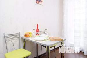 1-к квартира, посуточно, 46м2, 1/1 этаж