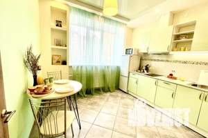 1-к квартира, посуточно, 40м2, 2/16 этаж