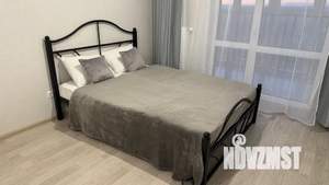 Студия квартира, посуточно, 25м2, 18/25 этаж