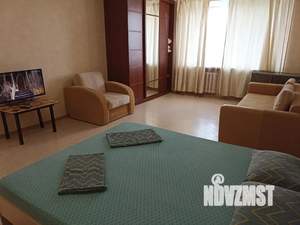 1-к квартира, посуточно, 55м2, 15/16 этаж