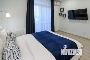 1-к квартира, посуточно, 33м2, 4/25 этаж