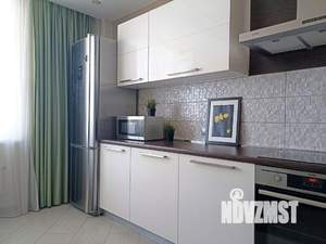 1-к квартира, посуточно, 43м2, 1/1 этаж