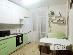 1-к квартира, посуточно, 35м2, 2/25 этаж