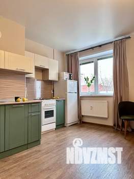 Студия квартира, посуточно, 33м2, 1/8 этаж