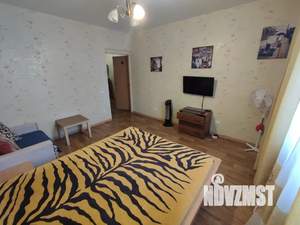 1-к квартира, посуточно, 36м2, 9/16 этаж