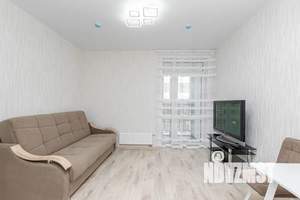 1-к квартира, посуточно, 42м2, 14/25 этаж