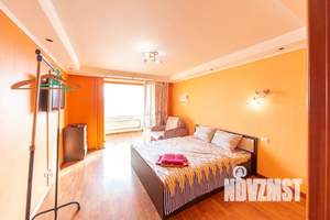 2-к квартира, посуточно, 42м2, 8/15 этаж