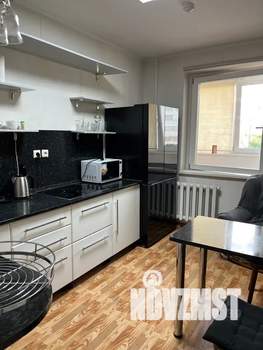 1-к квартира, посуточно, 48м2, 2/10 этаж