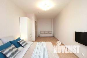 1-к квартира, посуточно, 39м2, 13/25 этаж